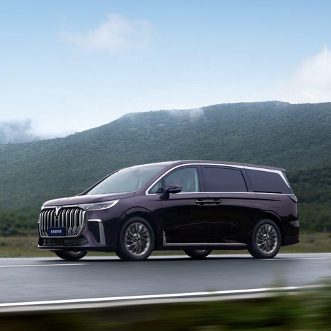 2024 Awd EV MPV Car Dongfeng Voyah Dreamer Excelente edición Bev Lantu 7 asientos New Energy Cars Vehículos automóviles Rusia
