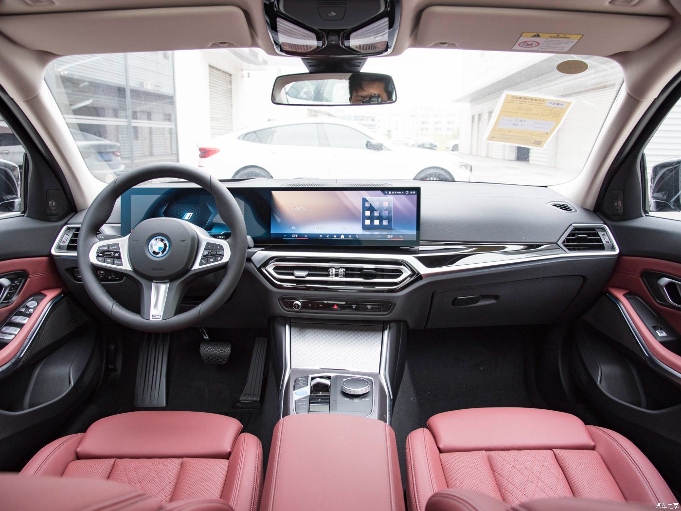 I3 2024 Edrive 40L Yaoye Edición Traje Deportivo Coche EV Usado para Uso Familiar