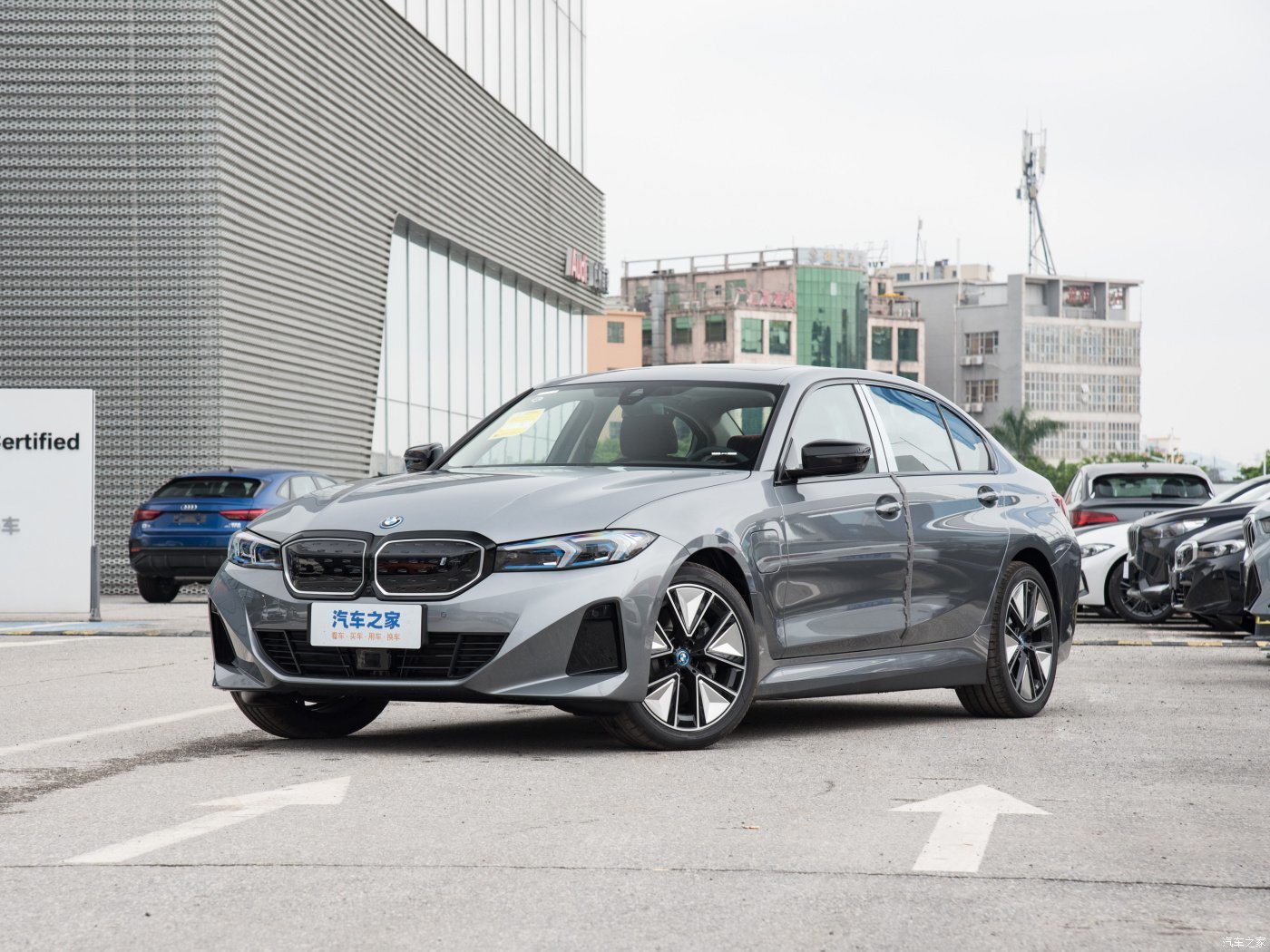 I3 2024 Edrive 40L Yaoye Edición Traje Deportivo Coche EV Usado para Uso Familiar