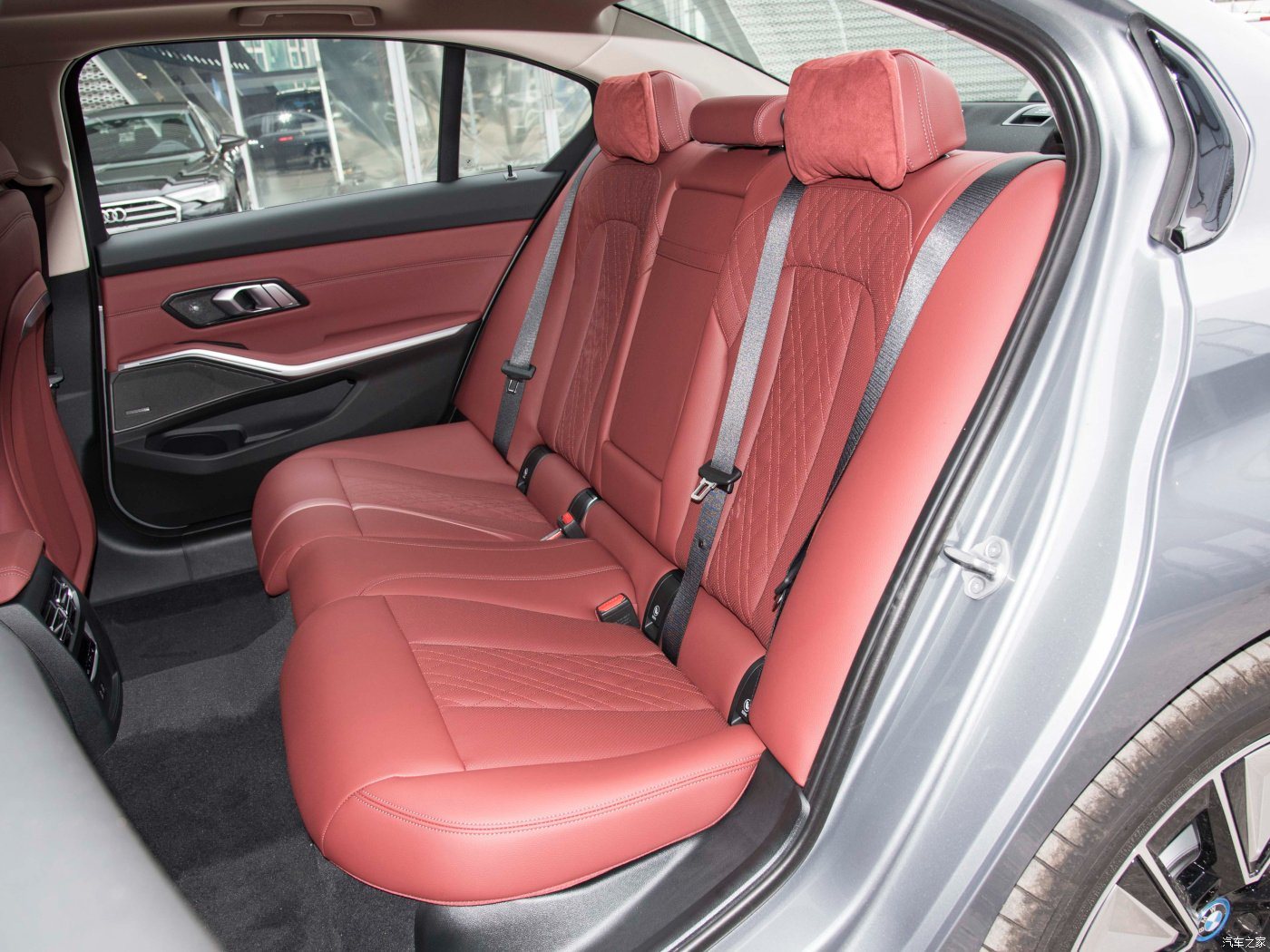 I3 2024 Edrive 40L Yaoye Edición Traje Deportivo Coche EV Usado para Uso Familiar