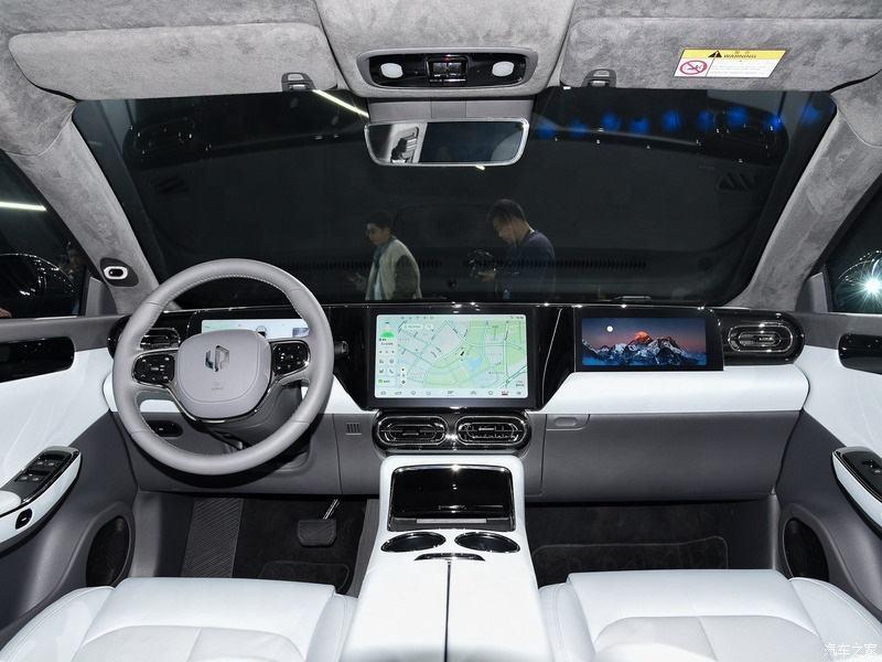Leapmotor C01 630 Coche sedán EV eléctrico de alto rendimiento con tracción en las 4 ruedas